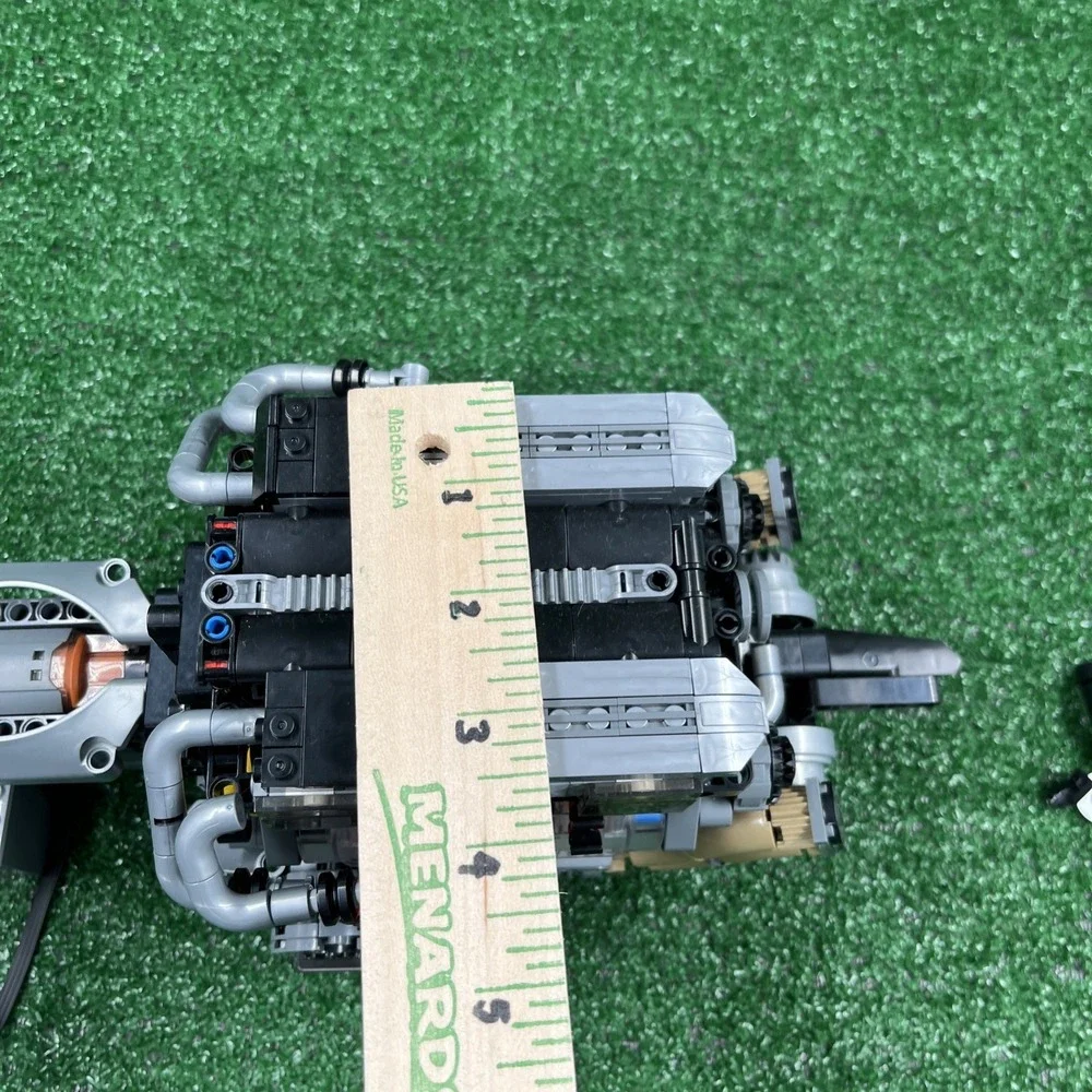 Mould King 10131 W16 Engine Motor Double V8 Cylinder Building Block Toy Set